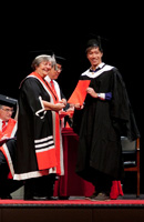 GU監督Ms Leneen Forde AC(圖左)親蒞本港主禮